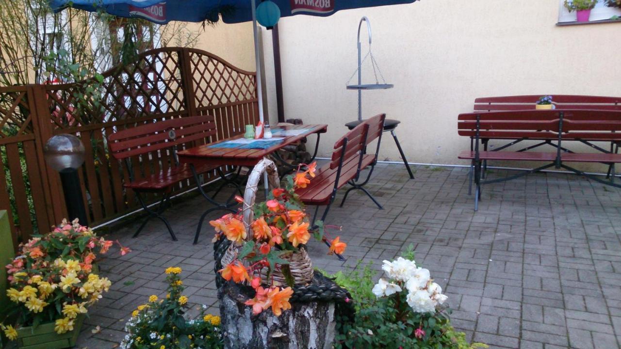 Patio Dom Goscinny Lukecin Exterior foto