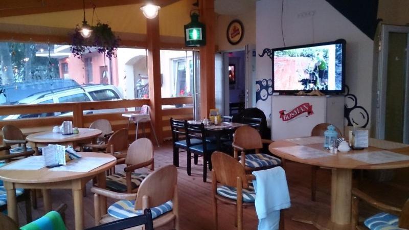 Patio Dom Goscinny Lukecin Exterior foto