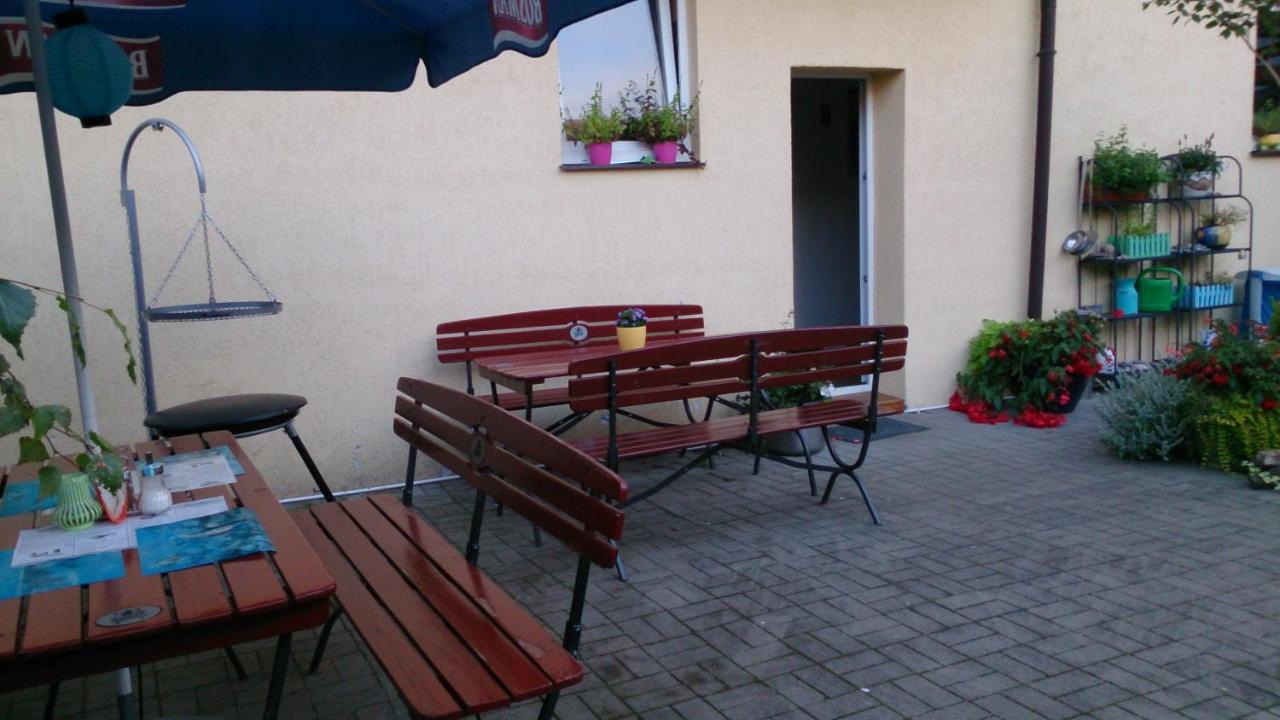 Patio Dom Goscinny Lukecin Exterior foto